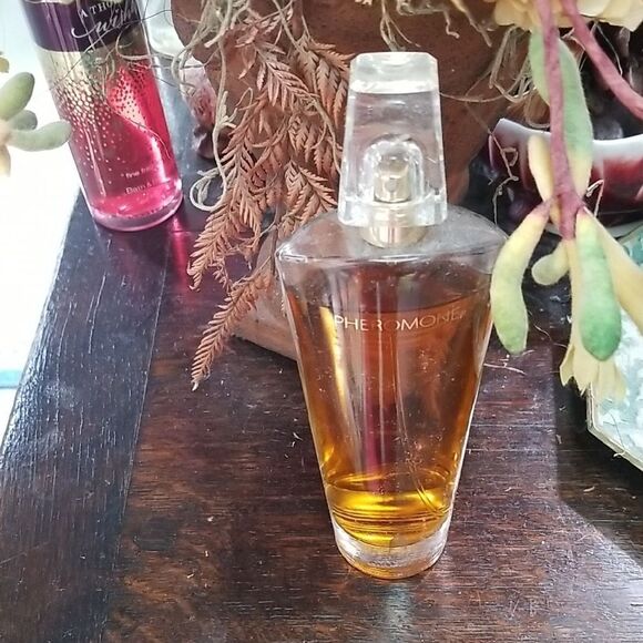 PHEROMONE Perfume Spray!!! - Picture 1 of 1